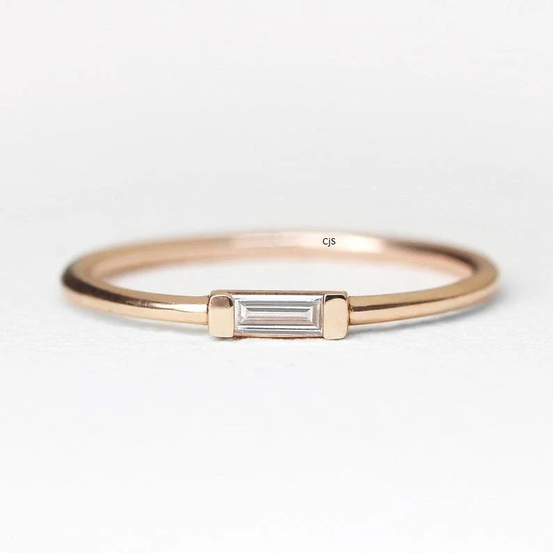 Rectangle Diamond Band Ring | 2×4mm Emerald-Cut Diamond Wedding Band